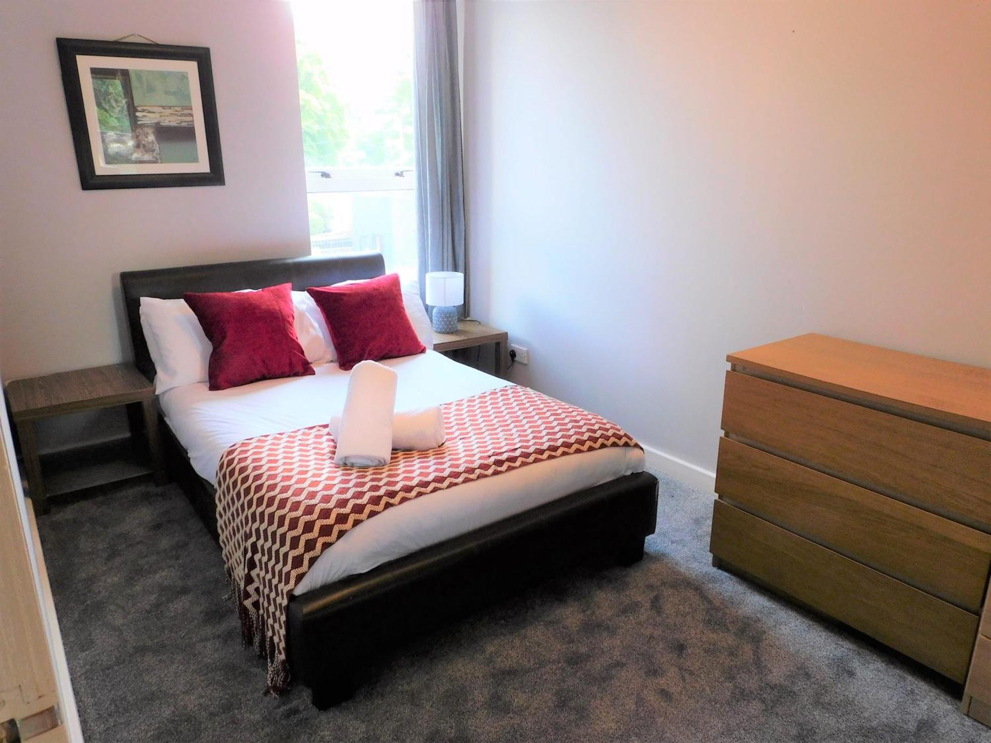 City Centre 2 Bedroom Apt, Close To M8 & Tourist Attractions กลาสโกว์ ภายนอก รูปภาพ