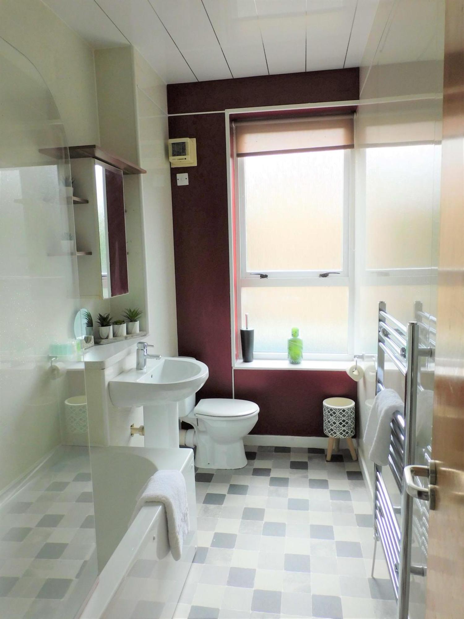 City Centre 2 Bedroom Apt, Close To M8 & Tourist Attractions กลาสโกว์ ภายนอก รูปภาพ